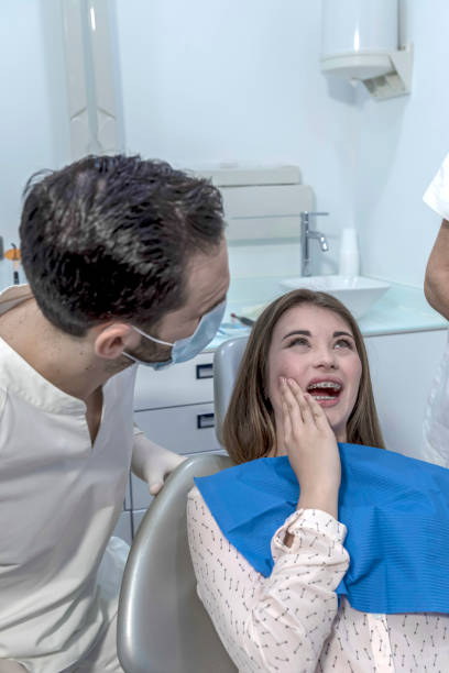 Best Emergency Dentist for Knocked-Out Tooth in Markham, IL